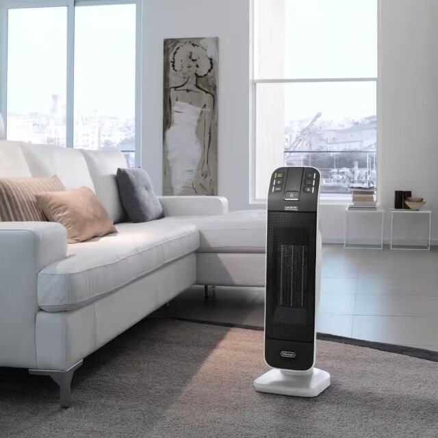 Delonghi HFX65V20 2000W Ceramic Tower Fan Heater