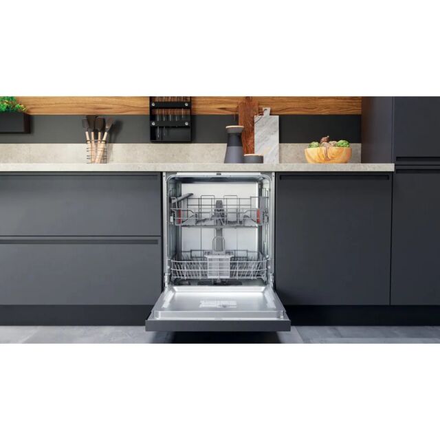 Hotpoint H3B L626 XUK Silver Semi Ingrated Dishwasher