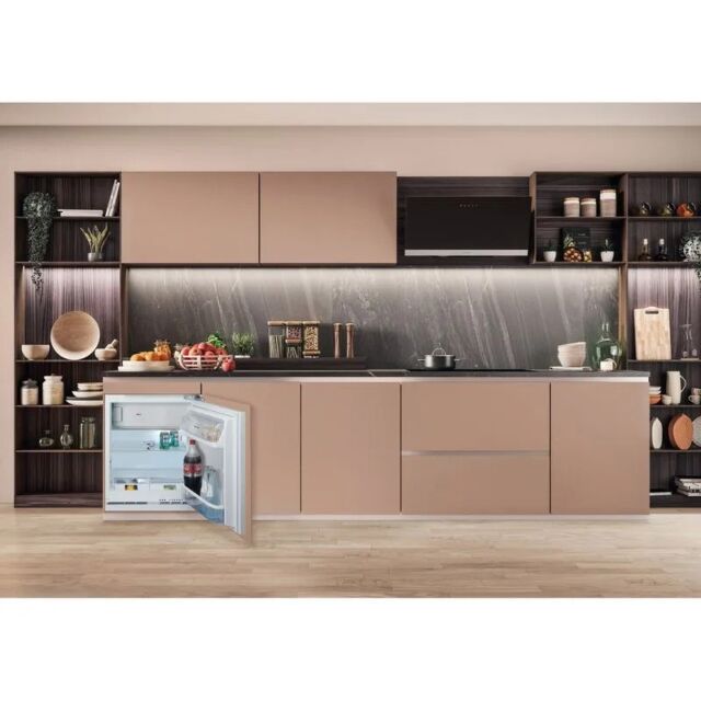 Hotpoint HBUF011 White Integrated Fridge With Ice Box